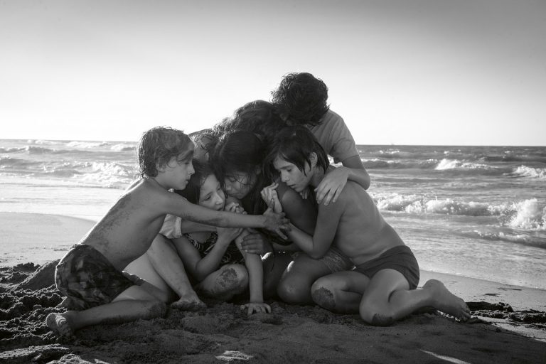 “Roma”, di Alfonso Cuaron arriva in DVD e Blu – Ray, tra gli extra il docu “Road to Roma” e due saggi esclusivi