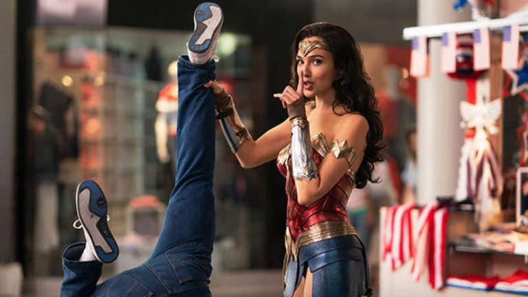 “Wonder Woman 1984”, Gal Gadot protagonista dei Nuovi Poster