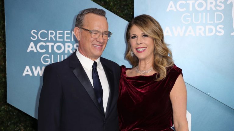 Tom Hanks e Rita Wilson tornano negli Stati Uniti e ringraziano i medici per le cure ricevute in Australia