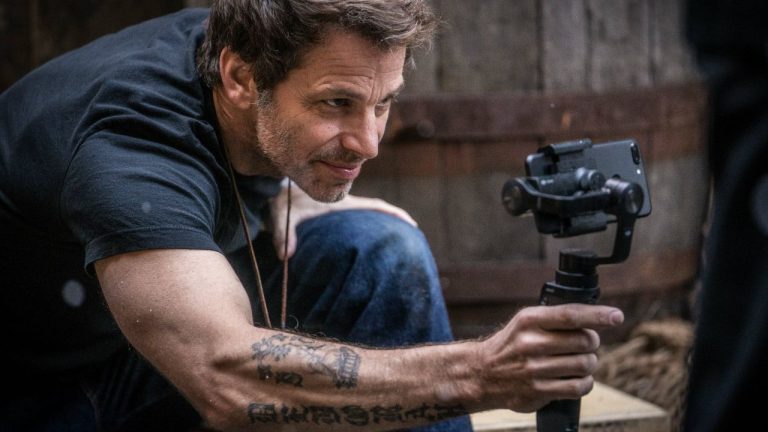 “Army of the Dead”: Zack Snyder al lavoro su un film prequel e una serie spin – off animata tratti dal suo film