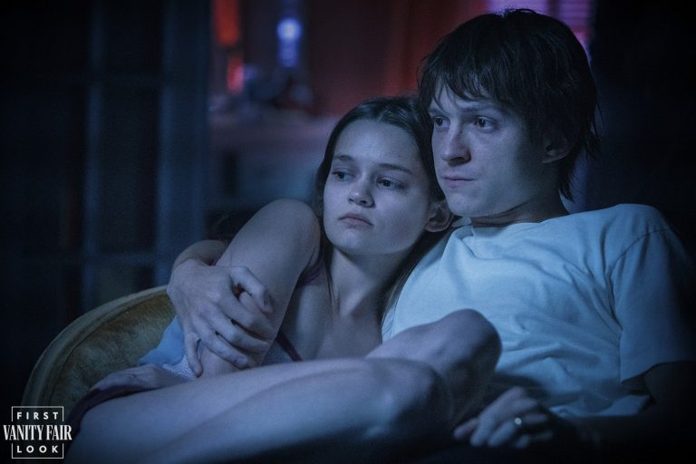 “Cherry”: Tom Holland e Ciara Bravo nelle Prime Immagini del film diretto dai fratelli Russo