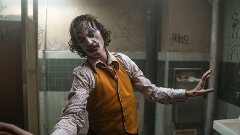 Send in the Clowns: il drink di Christian Costantino ispirato al “Joker” di Joaquin Phoenix