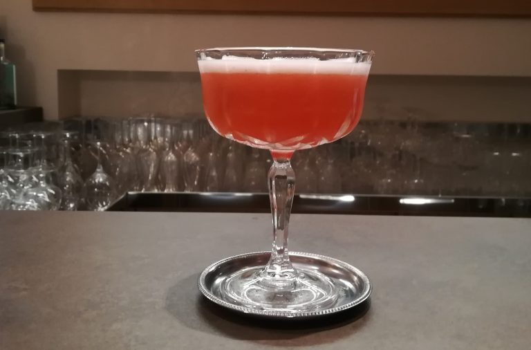 “Neverending Boulevard”: il drink del bartender Alessio Ciucci ispirato a “La Storia Infinita”