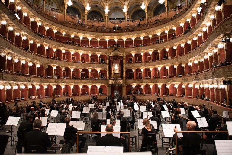 Teatro dell’Opera di Roma: domani sul podio torna Alejo Pérez con Wagner e Šostakovič.