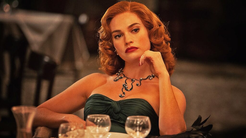 Lily James in Finalmente l'Alba