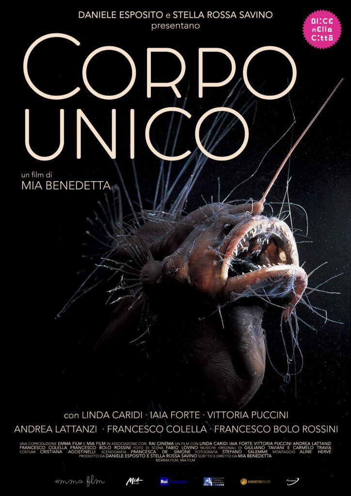 poster film corpo unico