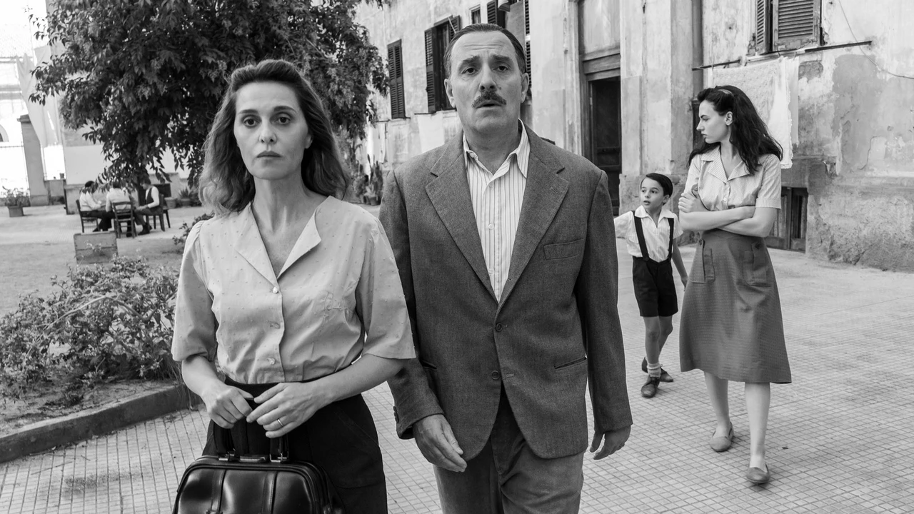 paola cortellesi e valerio mastandrea in c'è ancora domani