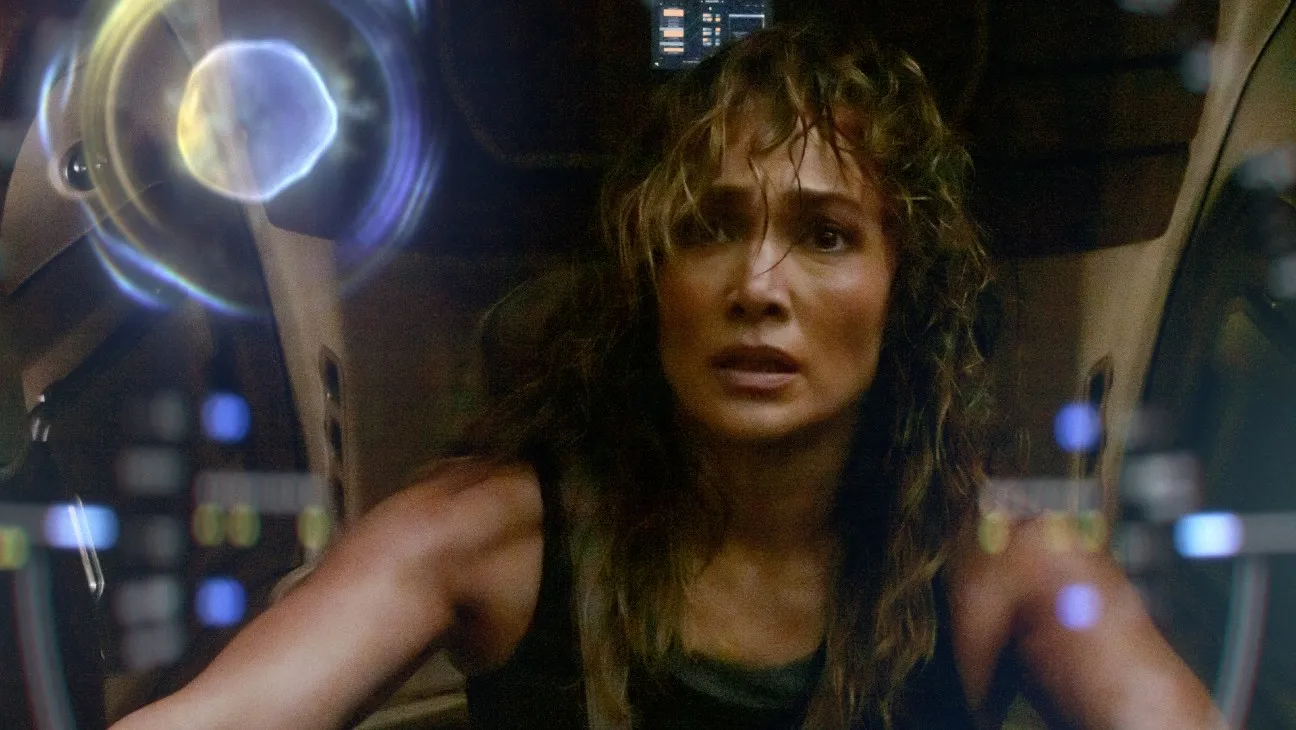 Atlas: il trailer del film Netflix con Jennifer Lopez