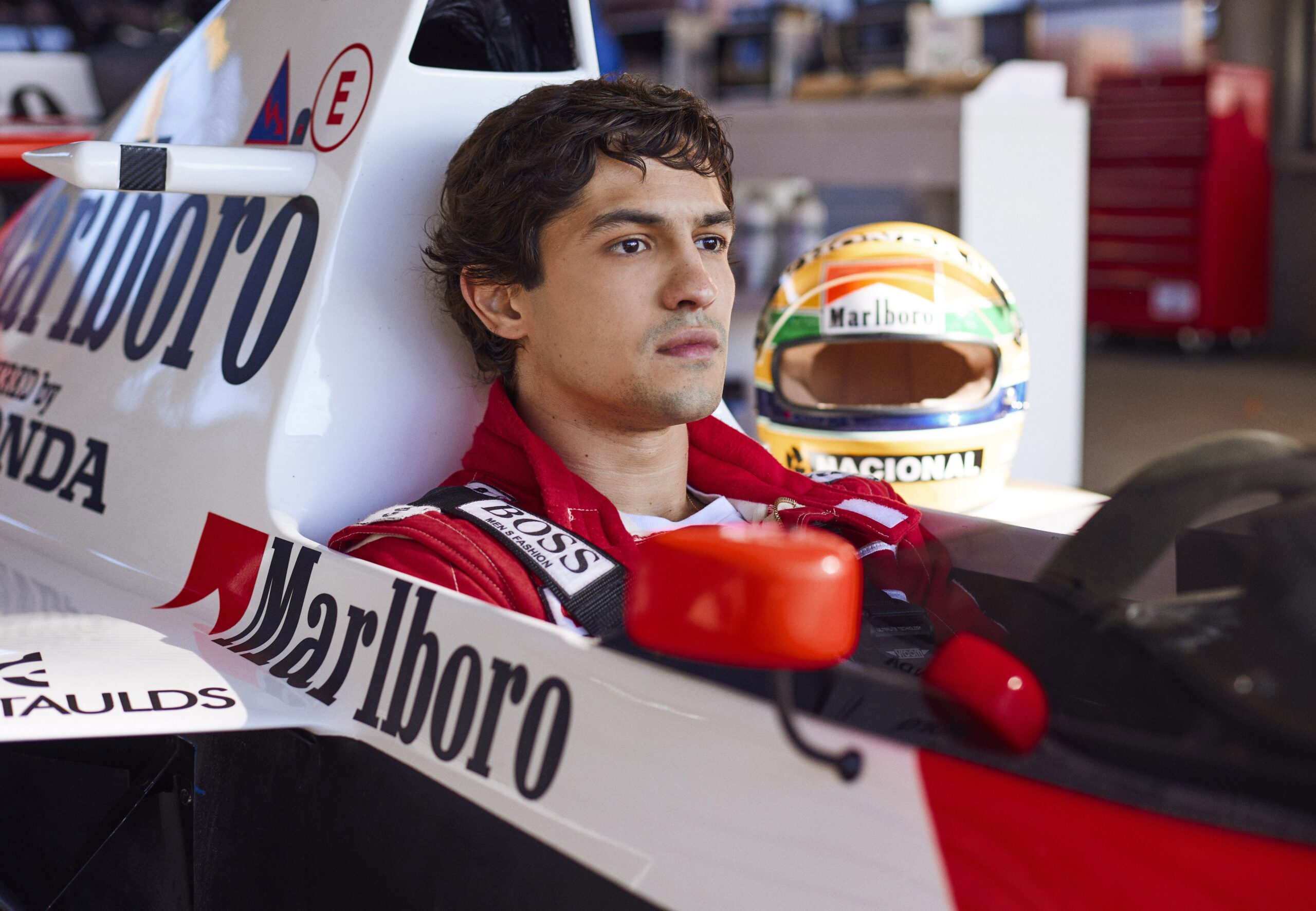 Senna: il teaser trailer della miniserie Netflix sulla leggenda della Formula 1