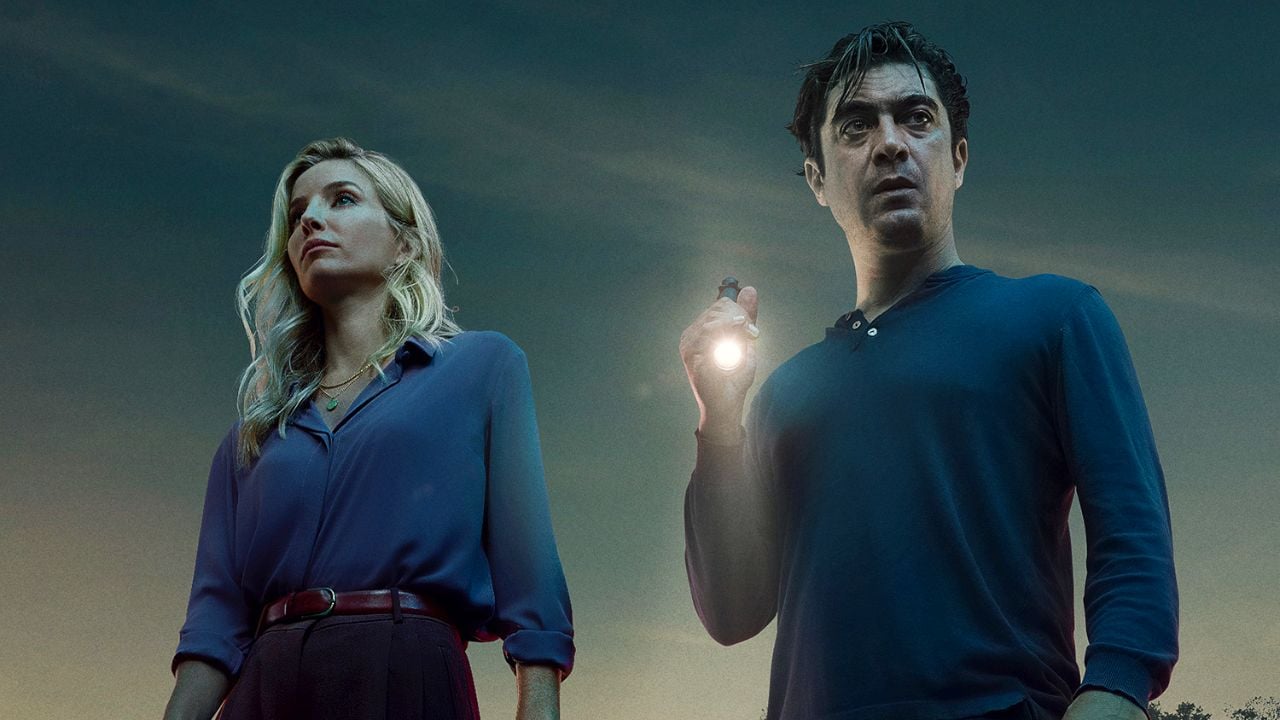 Svaniti nella notte, il trailer e il poster del film Netflix con Riccardo Scamarcio e Annabelle Wallis