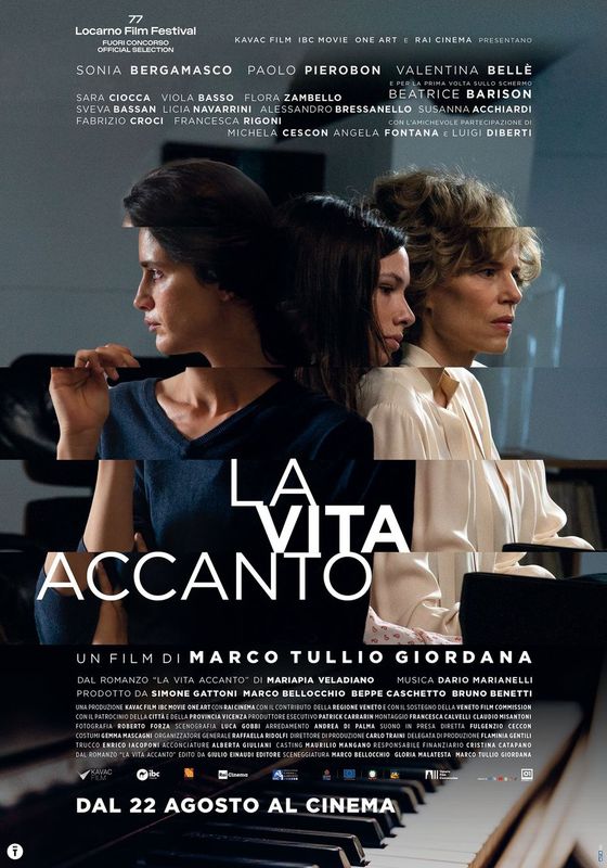 poster la vita accanto