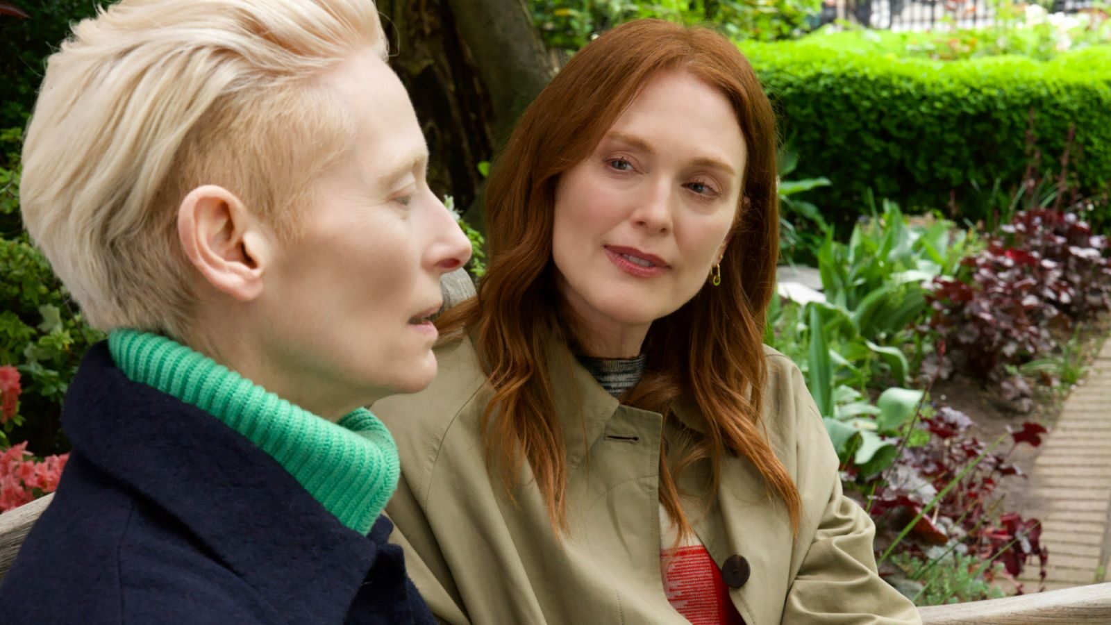 Julianne Moore e Tilda Swinton entrambe candidate per l’Oscar come miglior attrice protagonista per The Room Next Door