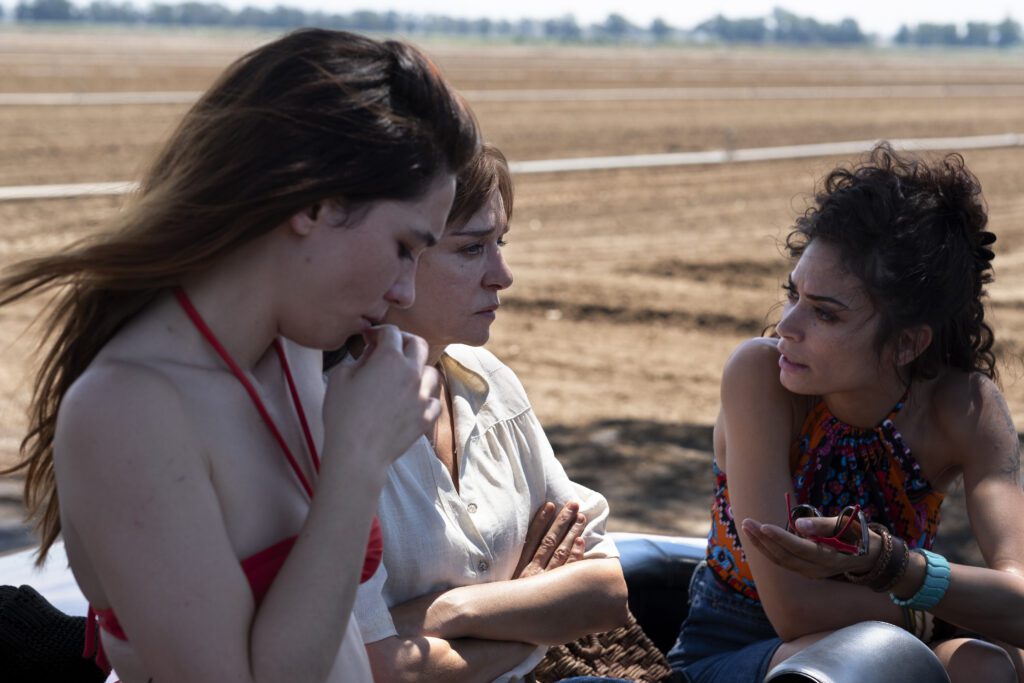 Matilda De Angelis_Valeria Golino_Elodie Di Patrizi_ FUORI di Mario Martone_foto di Mario spada_KIM