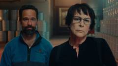 001_ Chris Diamantopoulos_ Jamie Lee Curtis in The Sticky