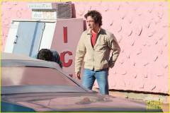 jeremy-allen-white-as-bruce-springsteen-on-set-29