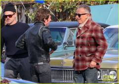 bruce-springsteen-visits-jeremy-allen-white-on-deliver-me-from-nowhere-set-in-nj-05