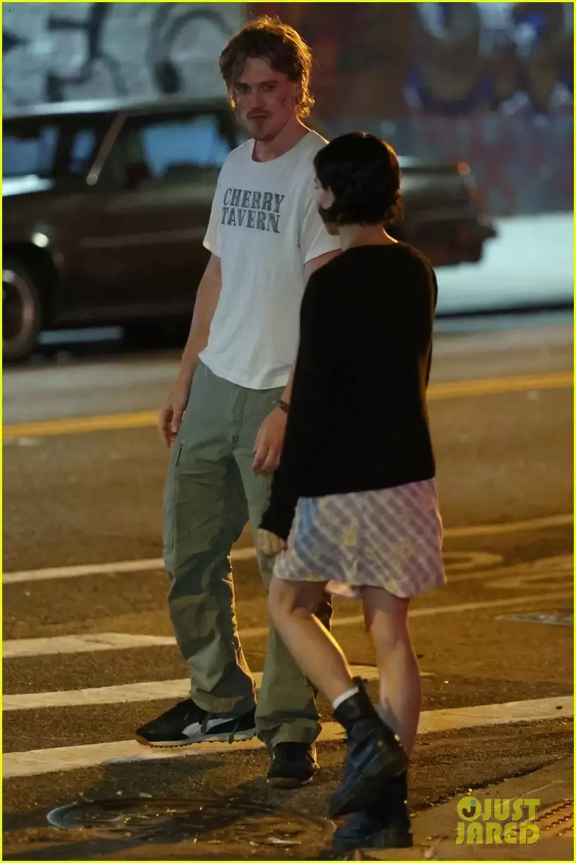 zoe krvitz e austin butler set caught stealing