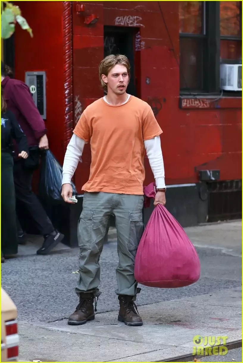 immagine austin butler set caught stealing