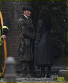 cillian-murphy-rebecca-ferguson-peaky-blinders-set-31