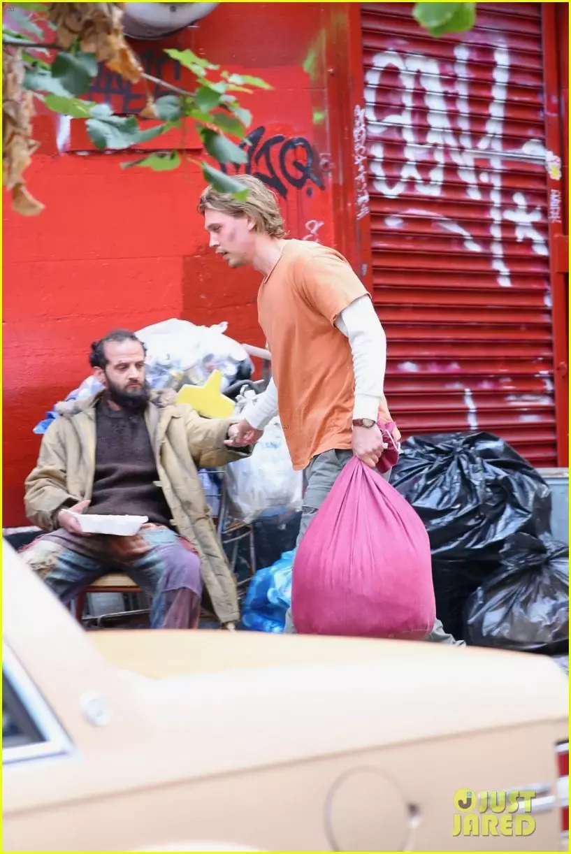 immagine austin butler set caught stealing